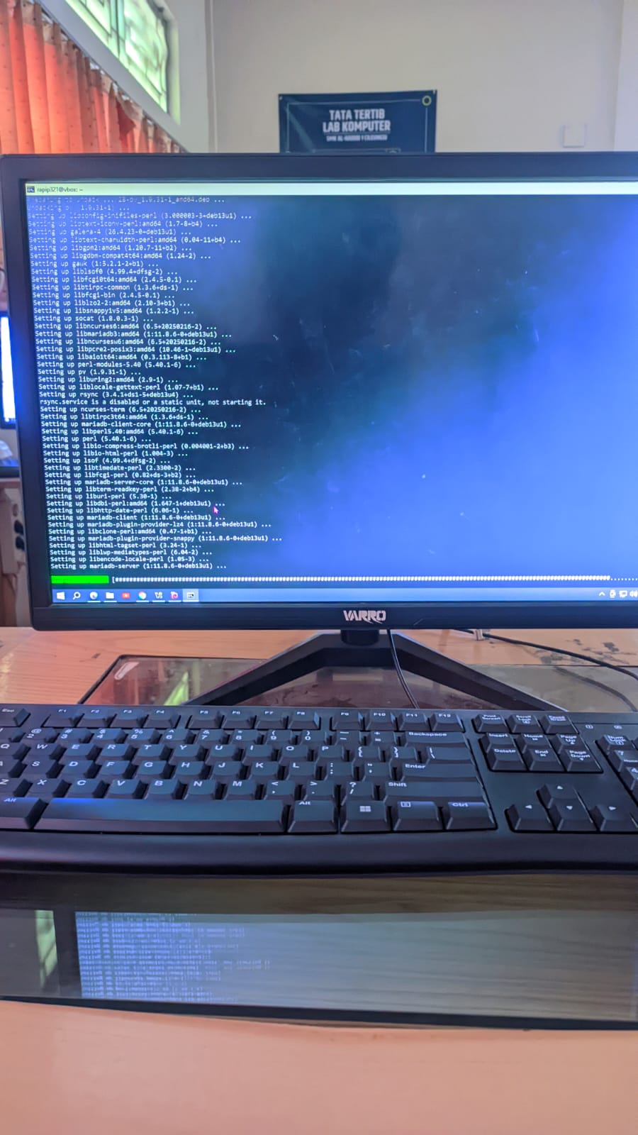 Instalasi CMS WordPress di Debian Linux (LAMP Stack)